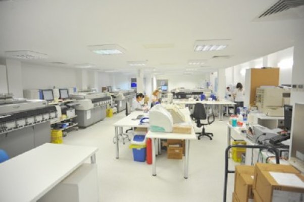 Medlife şi-a extins reţeaua de laboratoare proprii